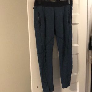 Lululemon women’s relaxed, casual workout pants